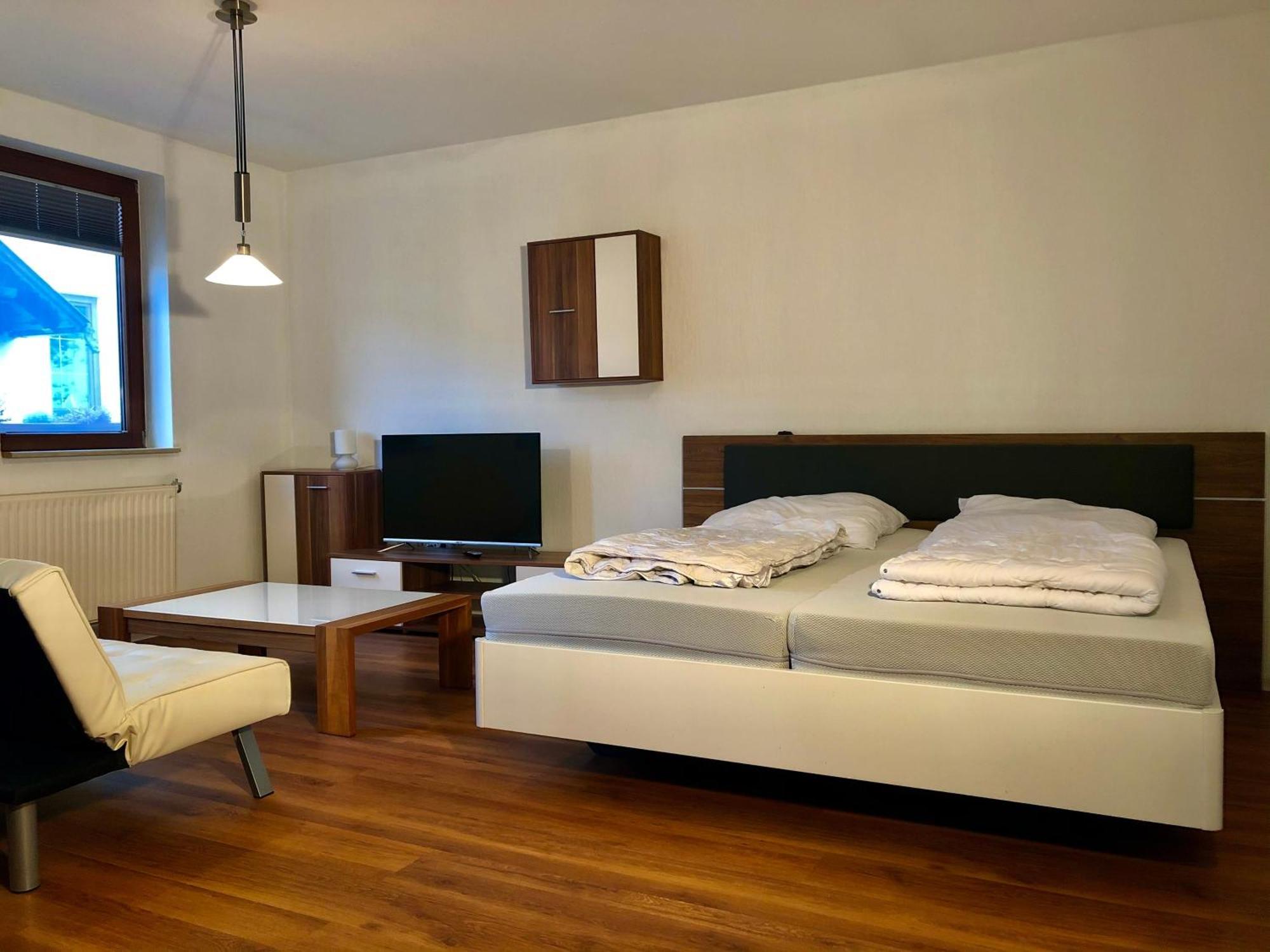 Ferienwohnung Familie Troeger Floh ภายนอก รูปภาพ